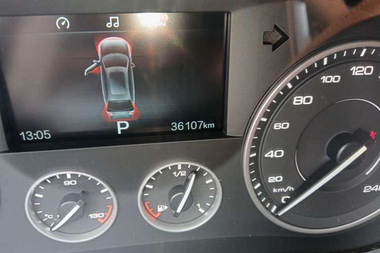 Used BORGWARD BX7 2018 28T 2WD Comfort Version 5 Seats China V Emission Standard Odometer Close Up