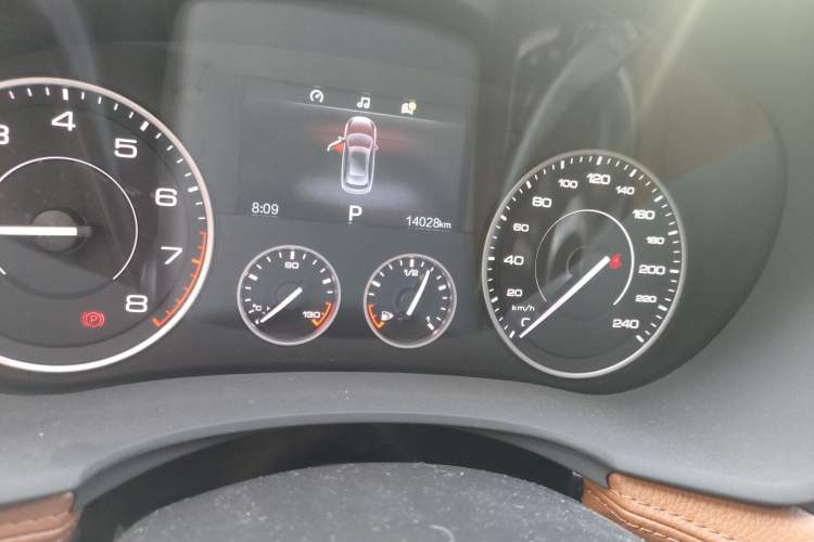 Used BORGWARD BX7 2018 28T Four-wheel Drive Luxury Model 5 Seats China VI Emission Standard Odometer Close Up
