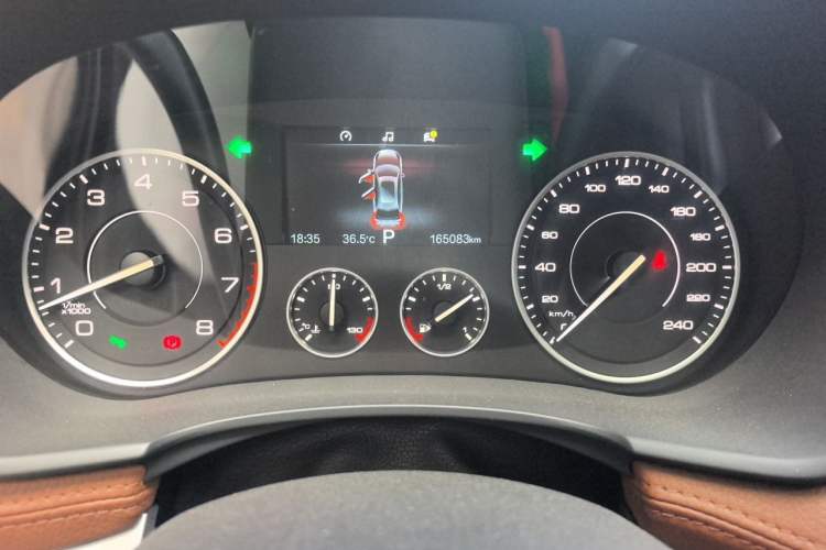Used BORGWARD BX7 2018 28T 2WD Premium 5-seater National V Odometer Close Up