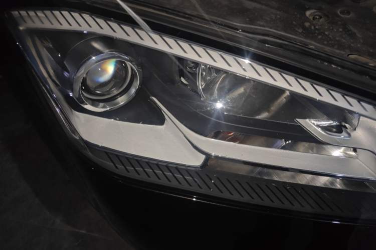 Used BORGWARD BX7 2018 28T 2WD Premium 5-seater National V Right Front Headlight