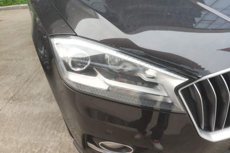 Used BORGWARD BX7 2018 28T Front-Wheel Drive Quality Enjoyment Version 5 Seats China VI Emission Standard Right Front Headlight