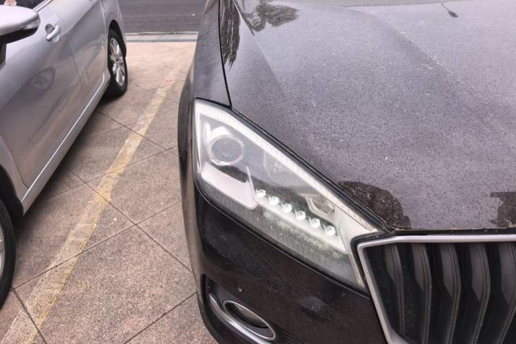 Used BORGWARD BX7 2018 28T Four-Wheel Drive Flagship Version 5 Seats China V Emission Standard Right Front Headlight