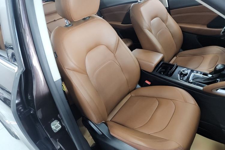 Used BORGWARD BX7 2018 28T Front-Wheel Drive Quality Enjoyment Version 5 Seats China VI Emission Standard Right Front Seat