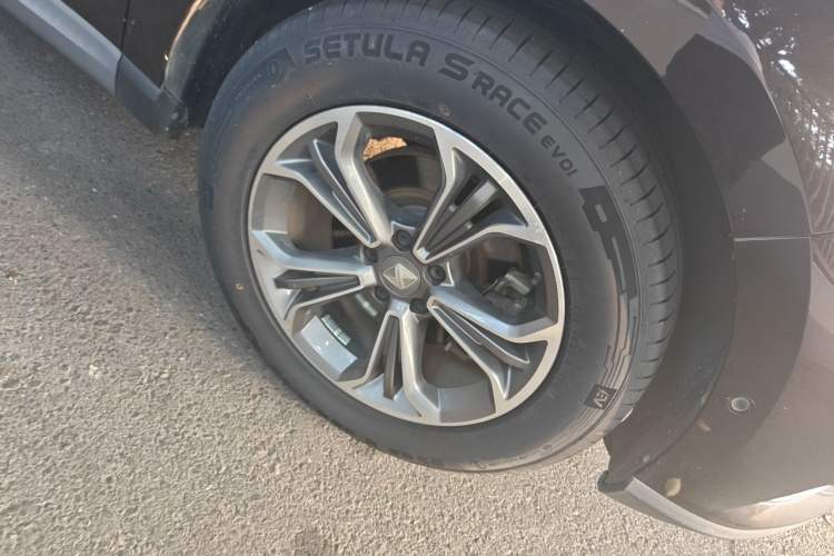 Used BORGWARD BX7 2018 28T 2WD Premium 5-seater National V Right Front Wheel Hub