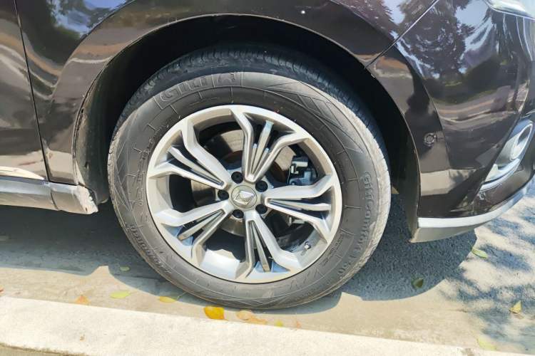 Used BORGWARD BX7 2018 28T Front-Wheel Drive Quality Enjoyment Version 5 Seats China VI Emission Standard Right Front Wheel Hub