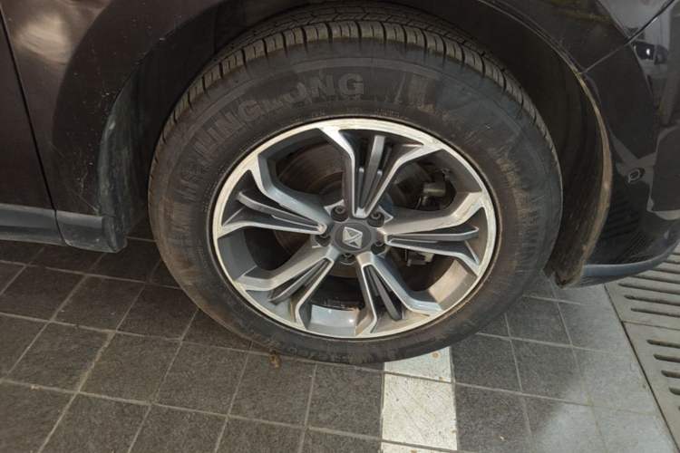 Used BORGWARD BX7 2018 28T 2WD Premium 5-seater National V Right Front Wheel Hub