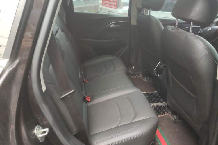 Used BORGWARD BX7 2018 28T Front-Wheel Drive Quality Enjoyment Version 5 Seats China VI Emission Standard Right Rear Seat