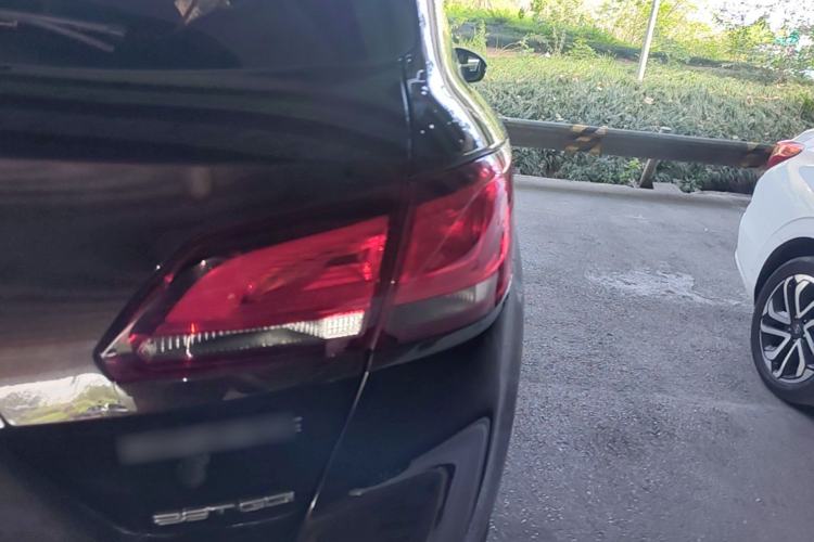 Used BORGWARD BX7 2018 28T Two-Wheel Drive Luxury Version 5 Seats China VI Emission Standard Right Rear Taillight