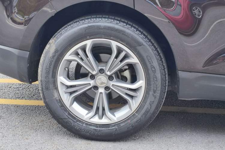 Used BORGWARD BX7 2018 28T Four-Wheel Drive Comfort Model 5 Seats Right Rear Wheel Hub