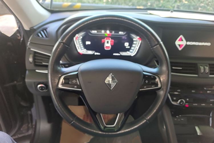 Used BORGWARD BX7 2018 28T Two-Wheel Drive Luxury Version 5 Seats China VI Emission Standard Steering Wheel