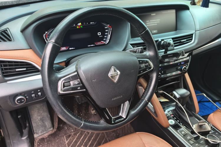 Used BORGWARD BX7 2018 28T Four-Wheel Drive Flagship Version 5 Seats China V Emission Standard Steering Wheel