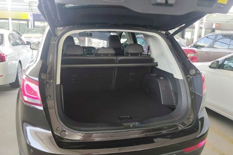 Used BORGWARD BX7 2018 28T Front-Wheel Drive Quality Enjoyment Version 5 Seats China VI Emission Standard Trunk