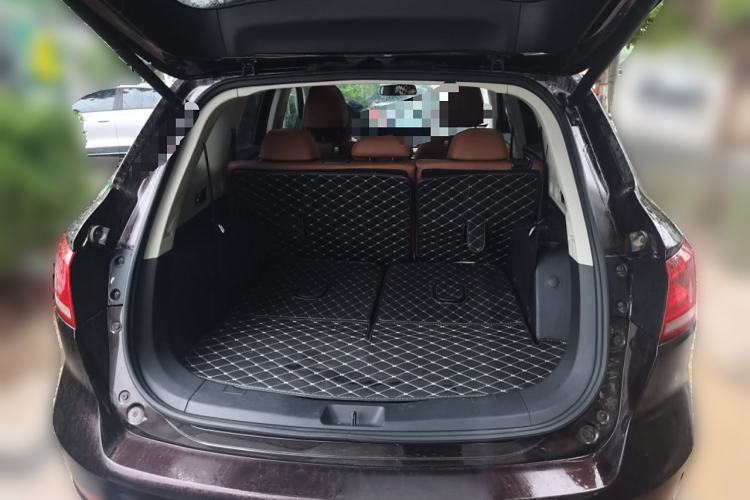 Used BORGWARD BX7 2018 28T Two-Wheel Drive Premium 7-Seater China VI Trunk