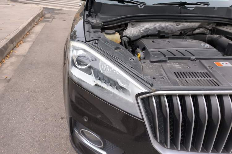 Used BORGWARD BX7 2018 28T Two-Wheel Drive Luxury Version 5 Seats China VI Emission Standard Right Front Headlight