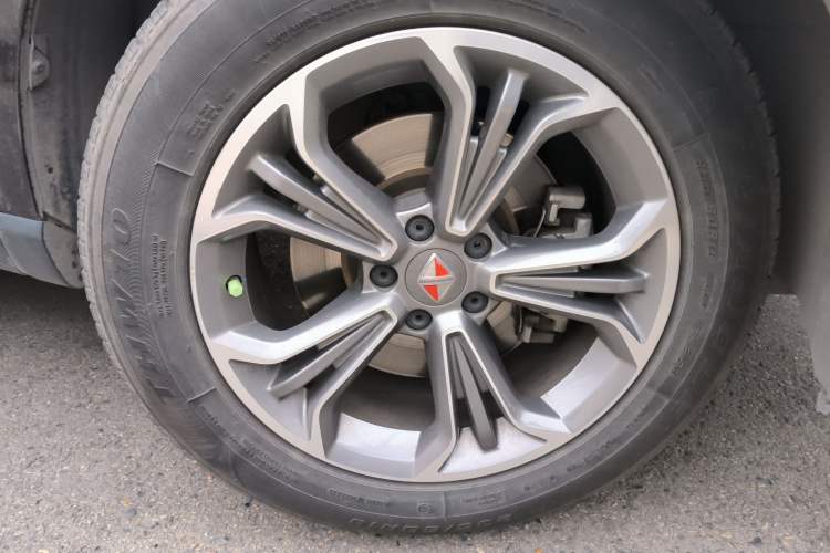 Used BORGWARD BX7 2018 28T Two-Wheel Drive Luxury Version 5 Seats China VI Emission Standard Right Front Wheel Hub