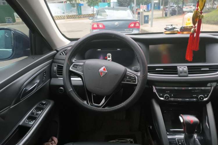 Used BORGWARD BX7 2018 28T Two-Wheel Drive Luxury Version 5 Seats China VI Emission Standard Steering Wheel