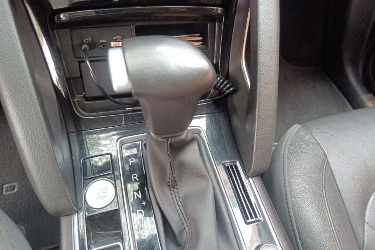 Used BORGWARD BX7 2018 28T Two-Wheel Drive Luxury Version 5 Seats China V Emission Standard Gear Lever