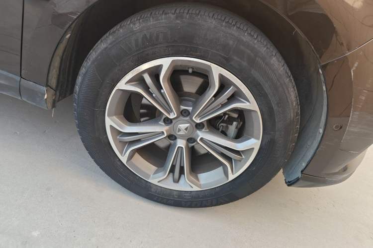Used BORGWARD BX7 2018 28T Front-Wheel Drive Quality Enjoyment Version 5 Seats China VI Emission Standard Right Front Wheel Hub