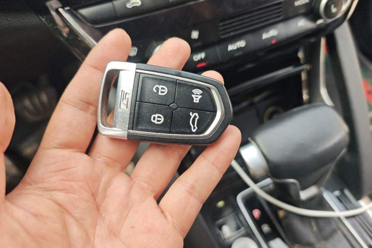 Used BORGWARD BX7 2018 2.0T TS Four-Wheel Drive Luxury Version China V Vehicle Key