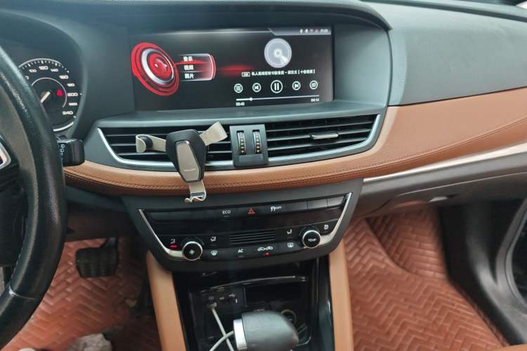 Used BORGWARD BX7 2018 28T Front-Wheel Drive Quality Enjoyment Version 5 Seats China VI Emission Standard Audio And AC Panel