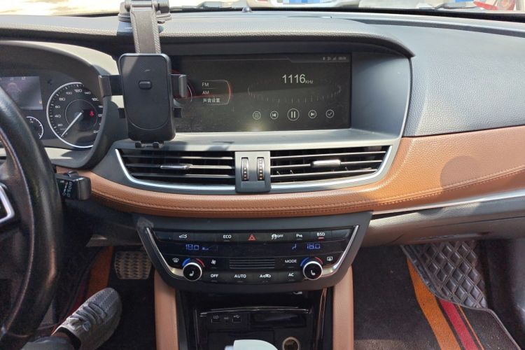 Used BORGWARD BX7 2018 28T 2WD Premium 5-seater National V Audio And AC Panel