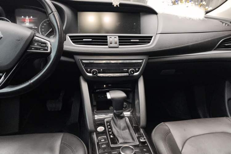 Used BORGWARD BX7 2018 28T 2WD Premium 5-seater National V Audio And AC Panel