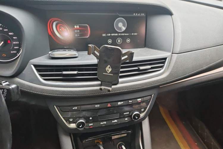 Used BORGWARD BX7 2018 28T 2WD Premium 5-seater National V Audio And AC Panel