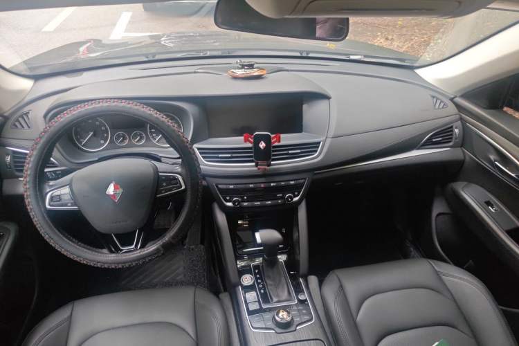 Used BORGWARD BX7 2018 28T Front-Wheel Drive Quality Enjoyment Version 5 Seats China VI Emission Standard Center Console