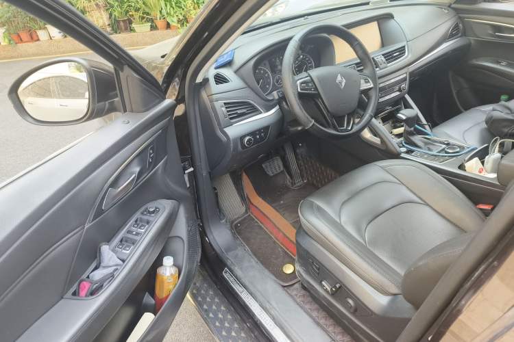 Used BORGWARD BX7 2018 28T Front-Wheel Drive Quality Enjoyment Version 5 Seats China VI Emission Standard Driver Seat