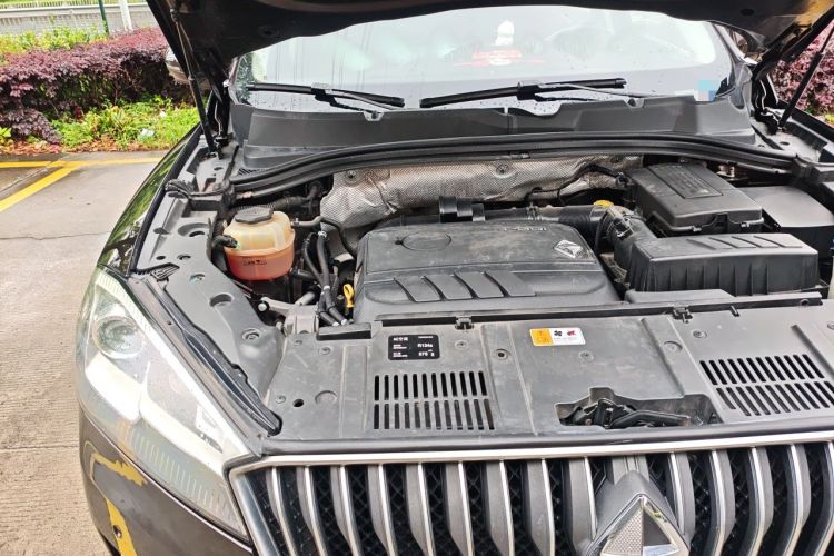 Used BORGWARD BX7 2018 28T 2WD Premium 5-seater National V Engine Bay Right