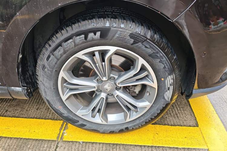 Used BORGWARD BX7 2018 28T 2WD Premium 5-seater National V Right Front Wheel Hub
