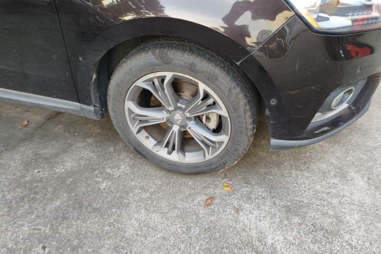Used BORGWARD BX7 2018 28T Four-Wheel Drive Flagship Version 5 Seats China V Emission Standard Right Front Wheel Hub