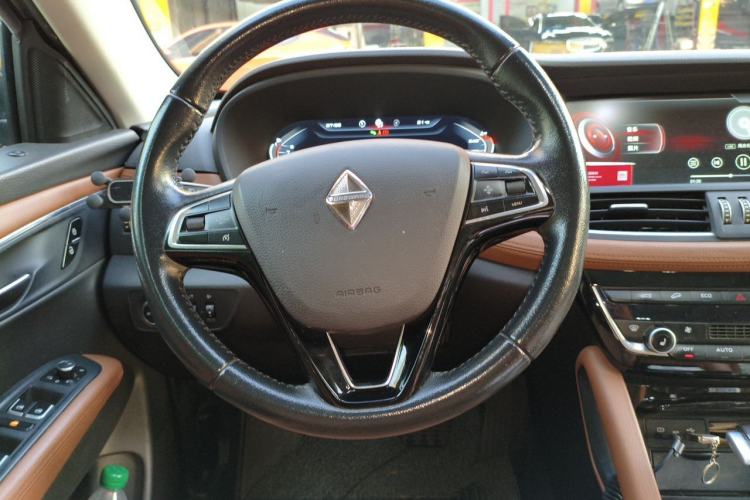 Used BORGWARD BX7 2018 28T Four-Wheel Drive Flagship Version 5 Seats China V Emission Standard Steering Wheel