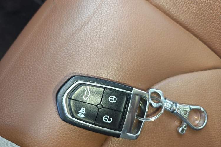 Used BORGWARD BX7 2018 28T 2WD Premium 5-seater National V Vehicle Key