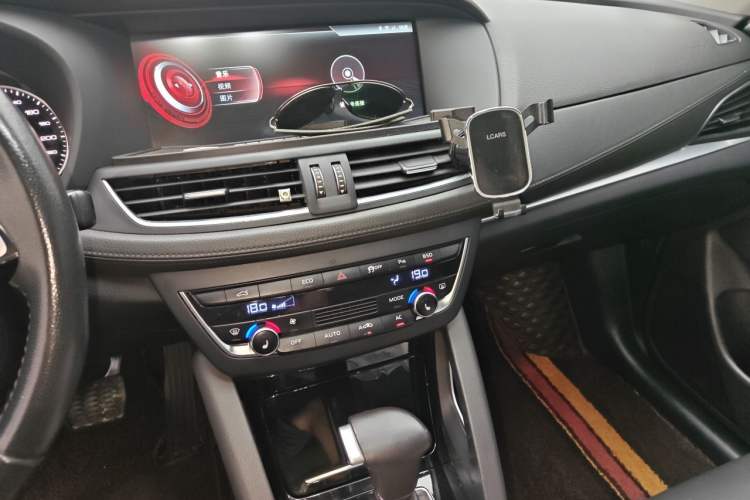 Used BORGWARD BX7 2018 28T Front-Wheel Drive Quality Enjoyment Version 5 Seats China VI Emission Standard Audio And AC Panel