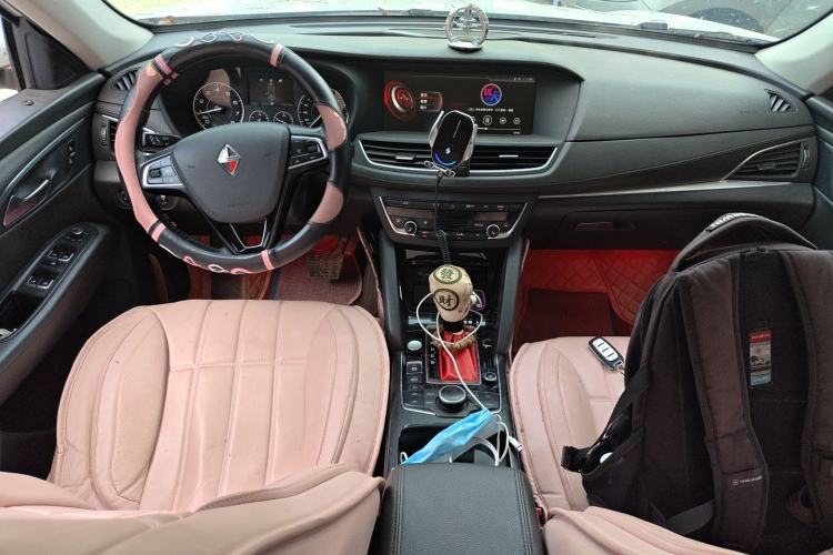 Used BORGWARD BX7 2018 28T 2WD Premium 5-seater National V Center Console