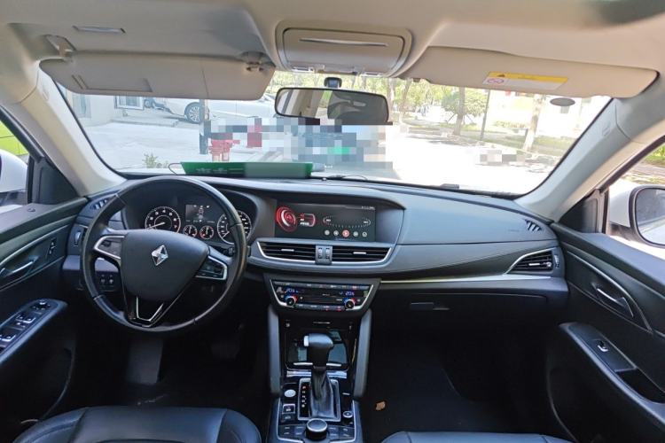 Used BORGWARD BX7 2018 28T Front-Wheel Drive Quality Enjoyment Version 5 Seats China VI Emission Standard Center Console