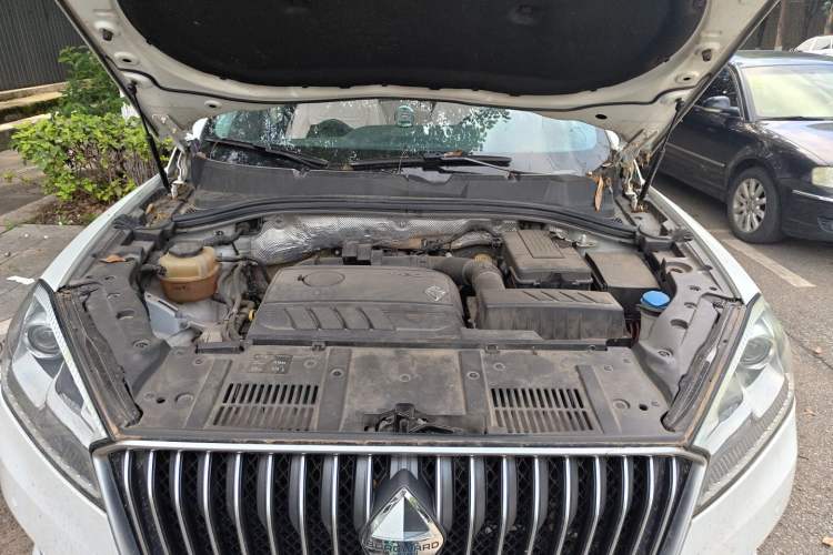 Used BORGWARD BX7 2018 28T 2WD Premium 5-seater National V Engine Bay