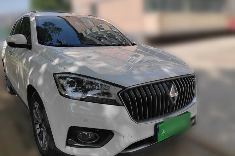 Used BORGWARD BX7 2018 28T Four-wheel Drive Luxury Model 5 Seats China VI Emission Standard Front Right 45 Deg