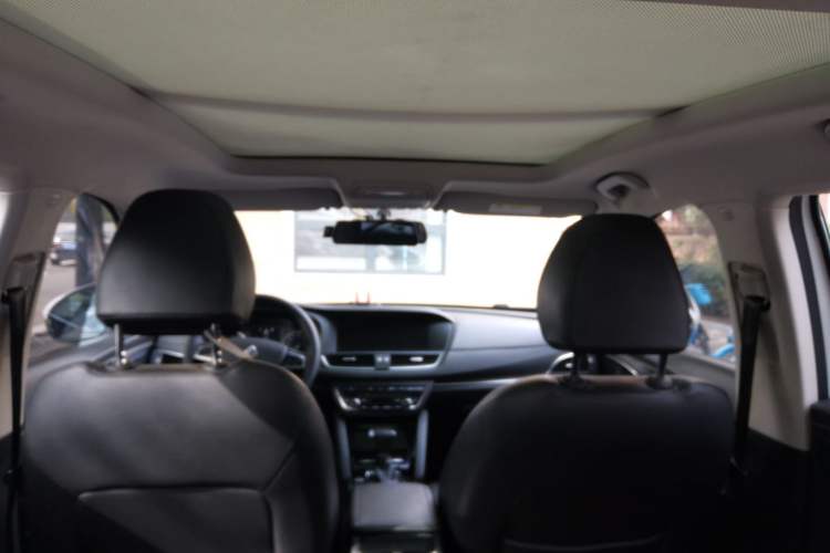 Used BORGWARD BX7 2018 28T Front-Wheel Drive Quality Enjoyment Version 5 Seats China VI Emission Standard Headliner