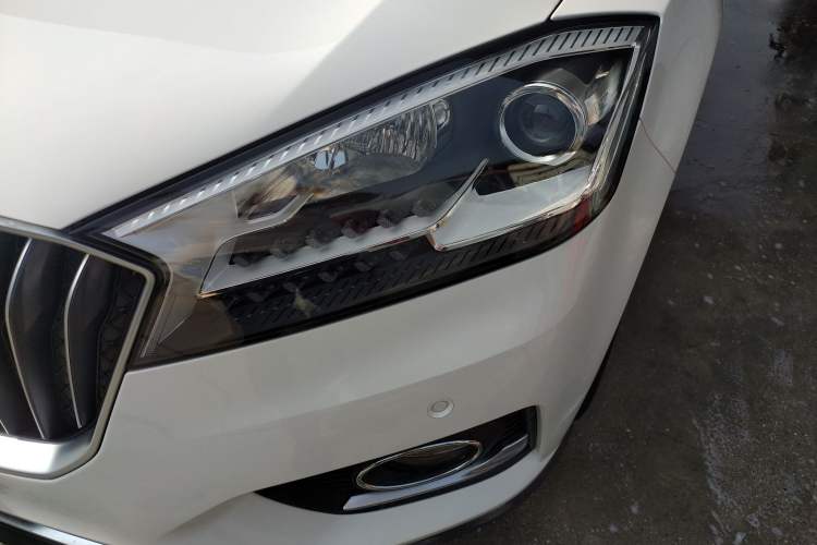 Used BORGWARD BX7 2018 28T Four-Wheel Drive Flagship Version 5 Seats China VI Emission Standard Left Front Headlight