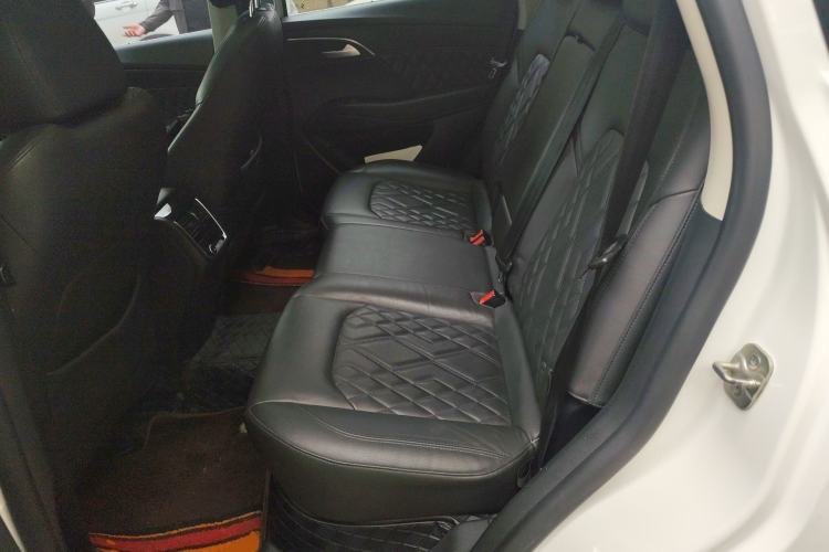 Used BORGWARD BX7 2018 28T Two-Wheel Drive Luxury Version 5 Seats China V Emission Standard Left Rear Seat