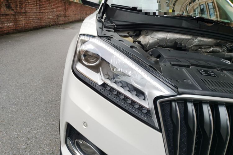 Used BORGWARD BX7 2018 28T Two-Wheel Drive Luxury Version 5 Seats China V Emission Standard Right Front Headlight