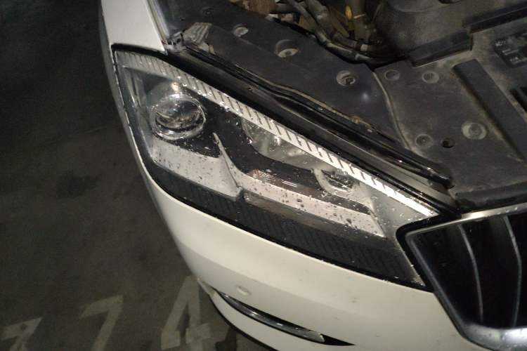 Used BORGWARD BX7 2018 28T 2WD Premium 5-seater National V Right Front Headlight