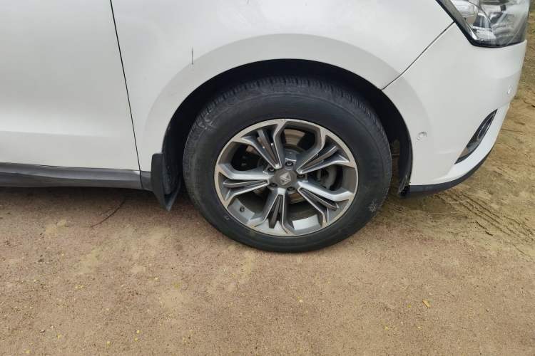 Used BORGWARD BX7 2018 28T Two-Wheel Drive Luxury Version 5 Seats China V Emission Standard Right Front Wheel Hub