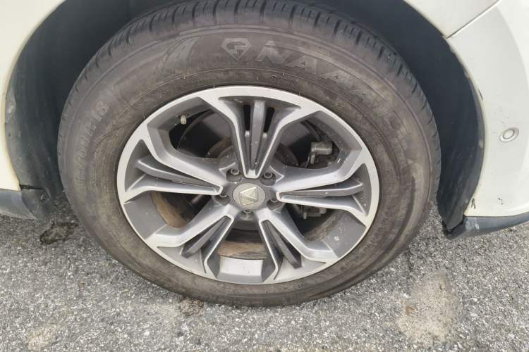 Used BORGWARD BX7 2018 28T 2WD Premium 5-seater National V Right Front Wheel Hub