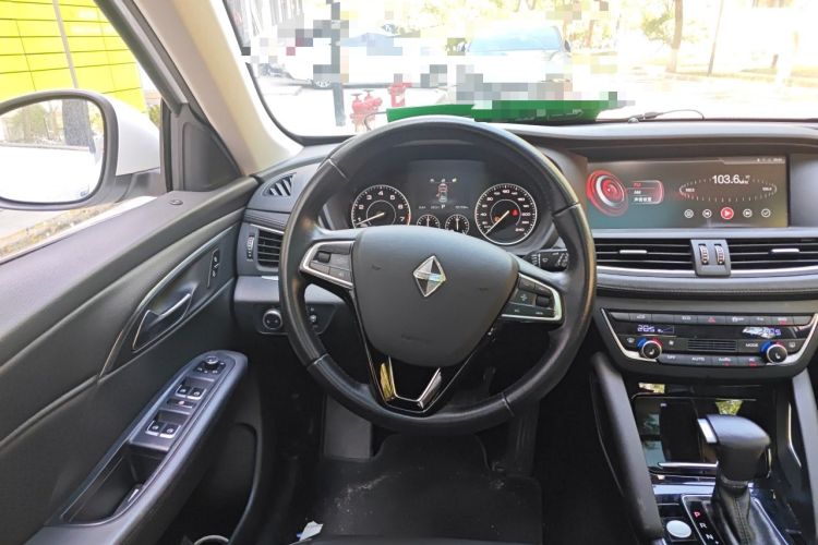 Used BORGWARD BX7 2018 28T Front-Wheel Drive Quality Enjoyment Version 5 Seats China VI Emission Standard Steering Wheel