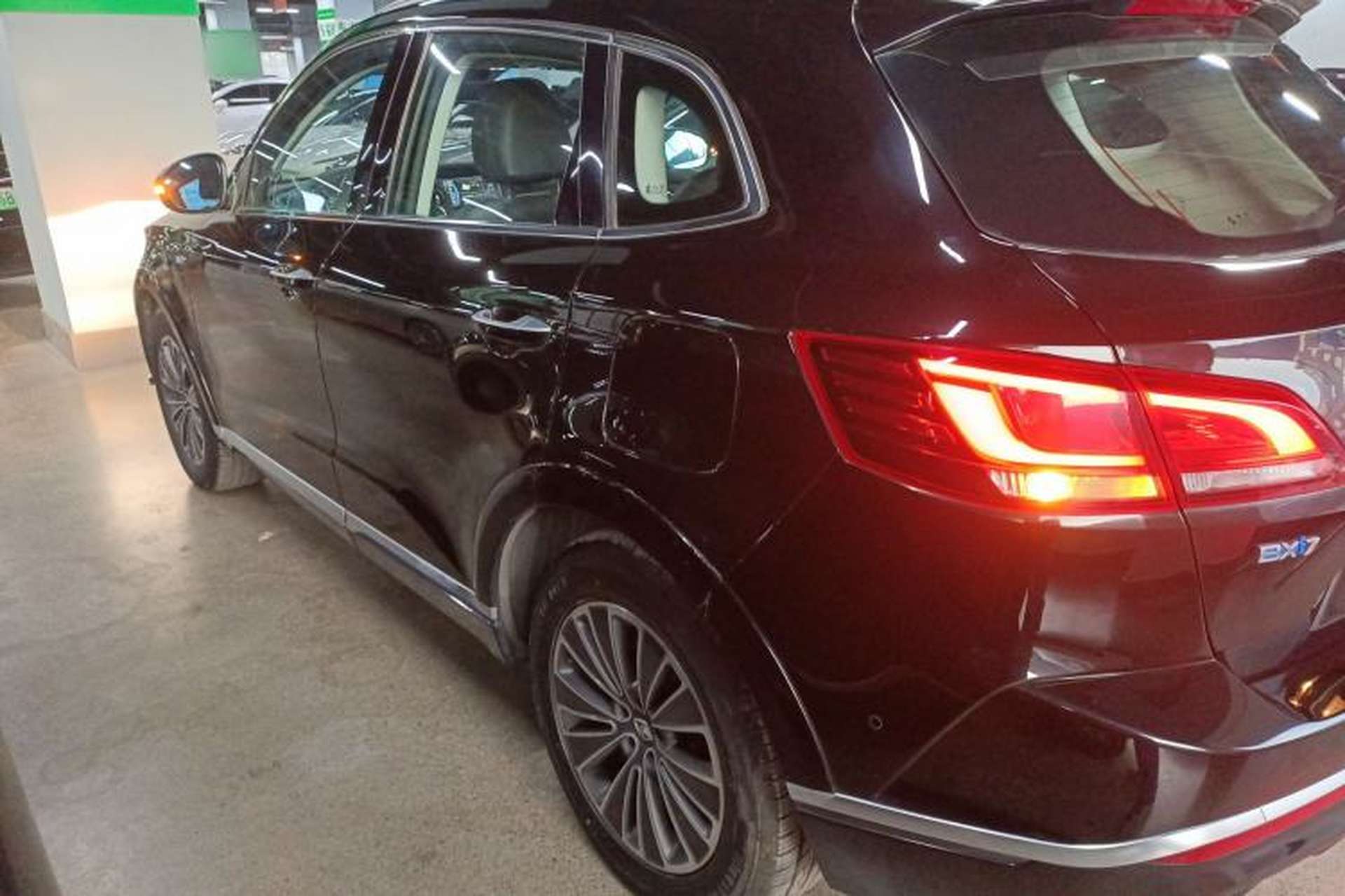 Used BORGWARD BXi7 2018 Four-Wheel Drive Elite Model Exterior 3