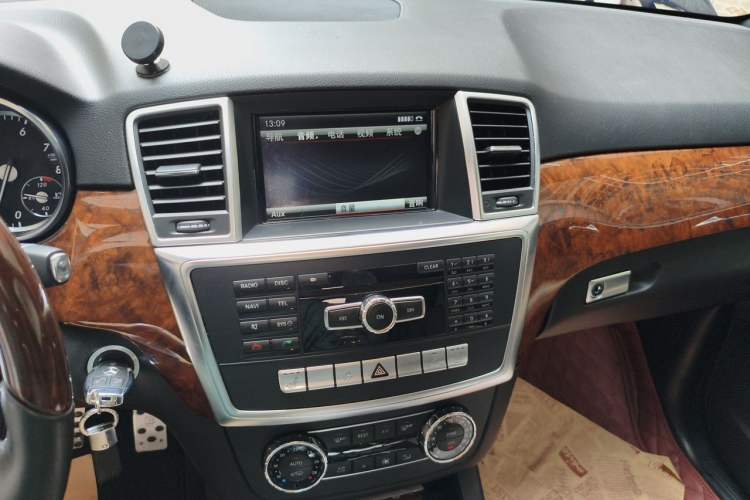 Used Brabus M-Class 2013 35MR Audio And AC Panel