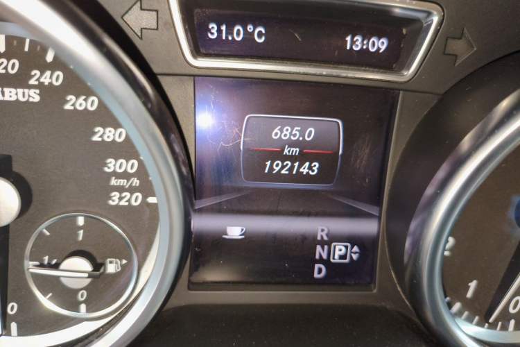 Used Brabus M-Class 2013 35MR Odometer Close Up